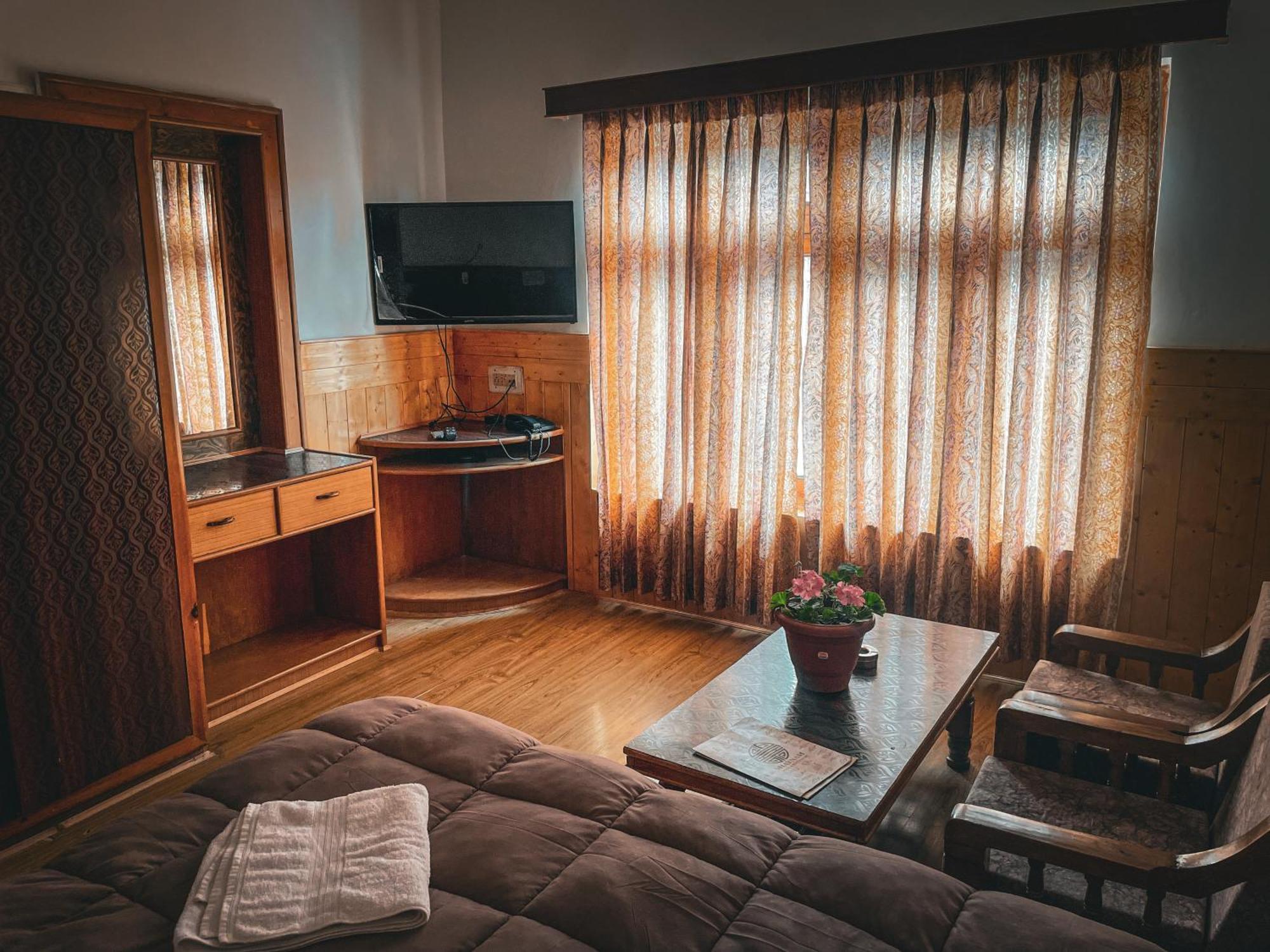 Hotel Shaynam Leh Bagian luar foto